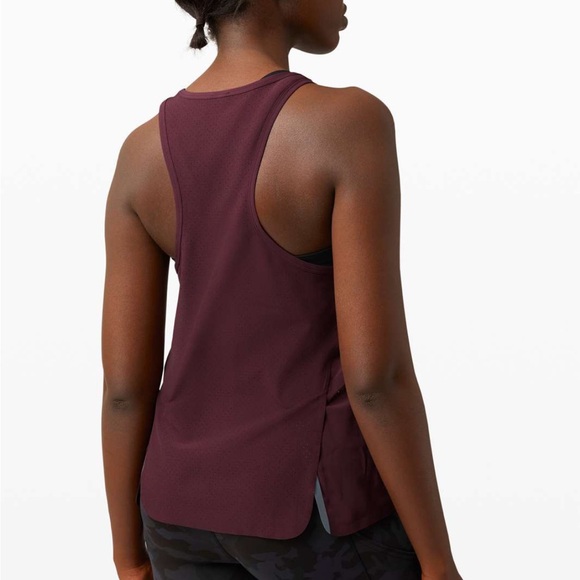 NWOT Lululemon find your pace tank in maroon size 8 - Picture 2 of 12